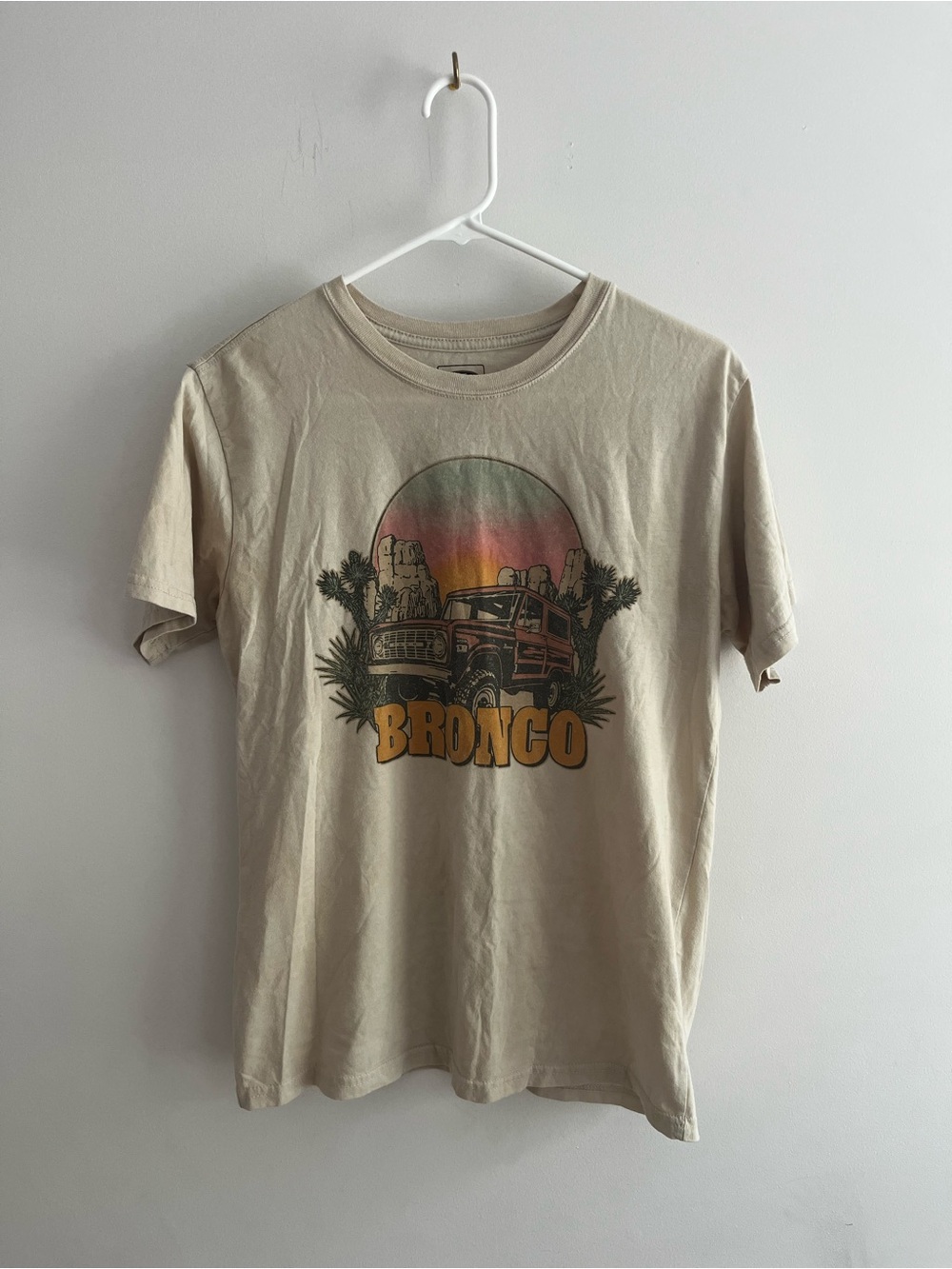 Women’s Beige Ford Bronco Tee Shirt